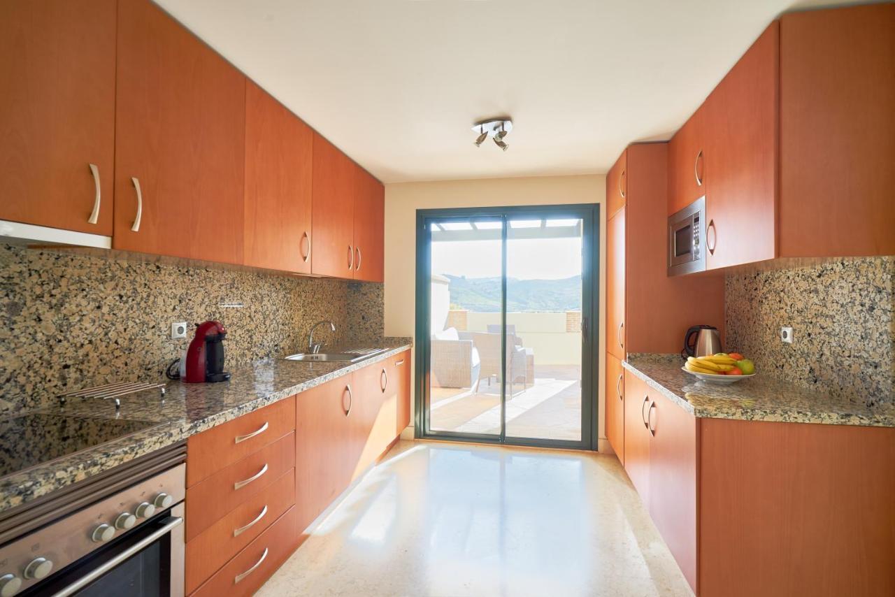Capanes Del Golf Apartment Benahavís Exterior photo